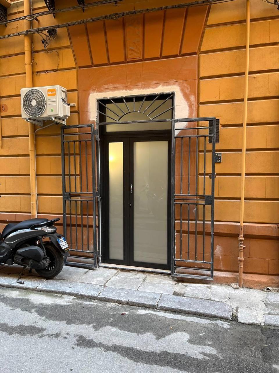 Katoio Tanuki Apartment Palermo Exterior foto